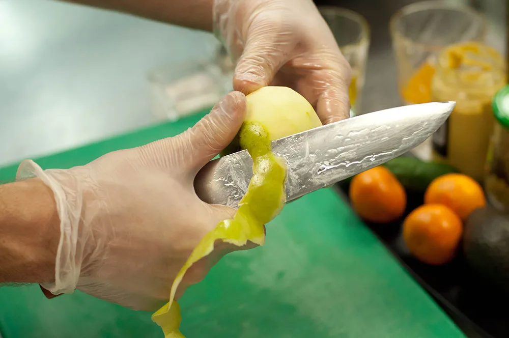 Закуска из лосося с горчичной заправкой и яблоком от шеф-повара ресторана Hitch