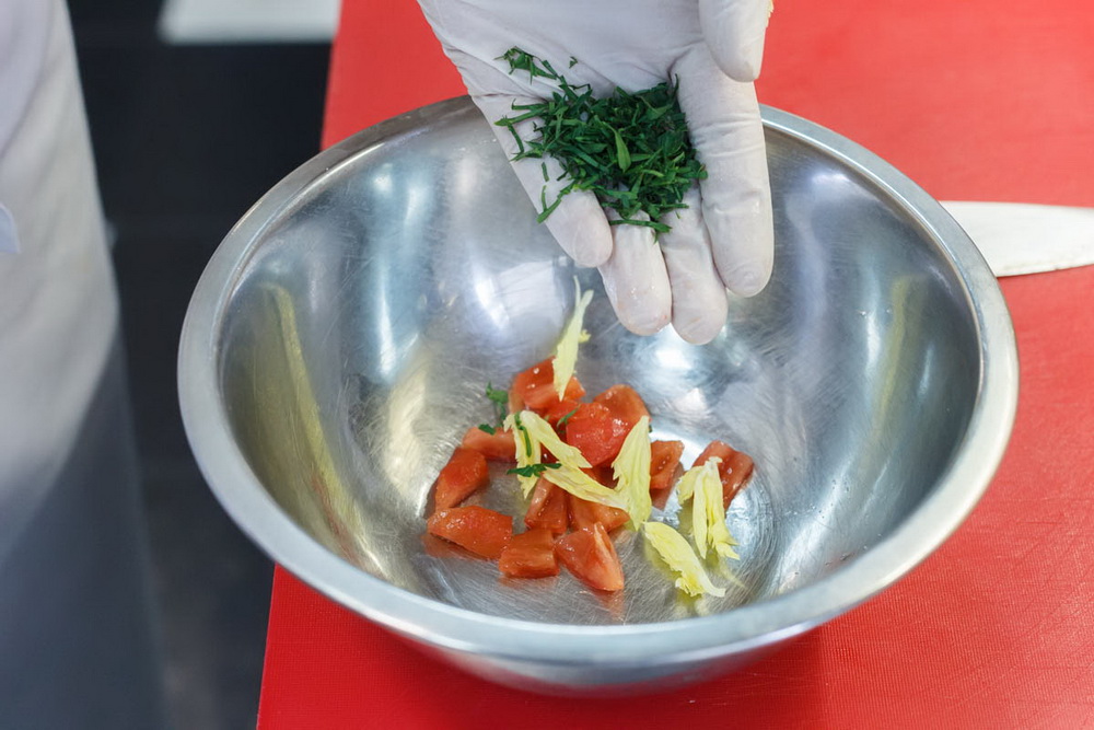 Тёплый салат с щупальцами осьминога от шеф-повара ресторана «Архив 13» - фотография № 40