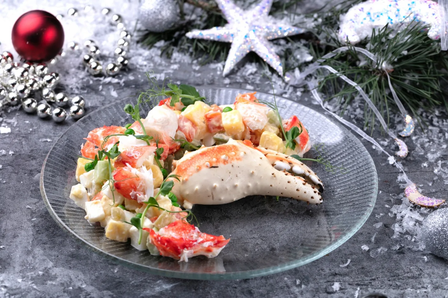Оливье с кулаком краба