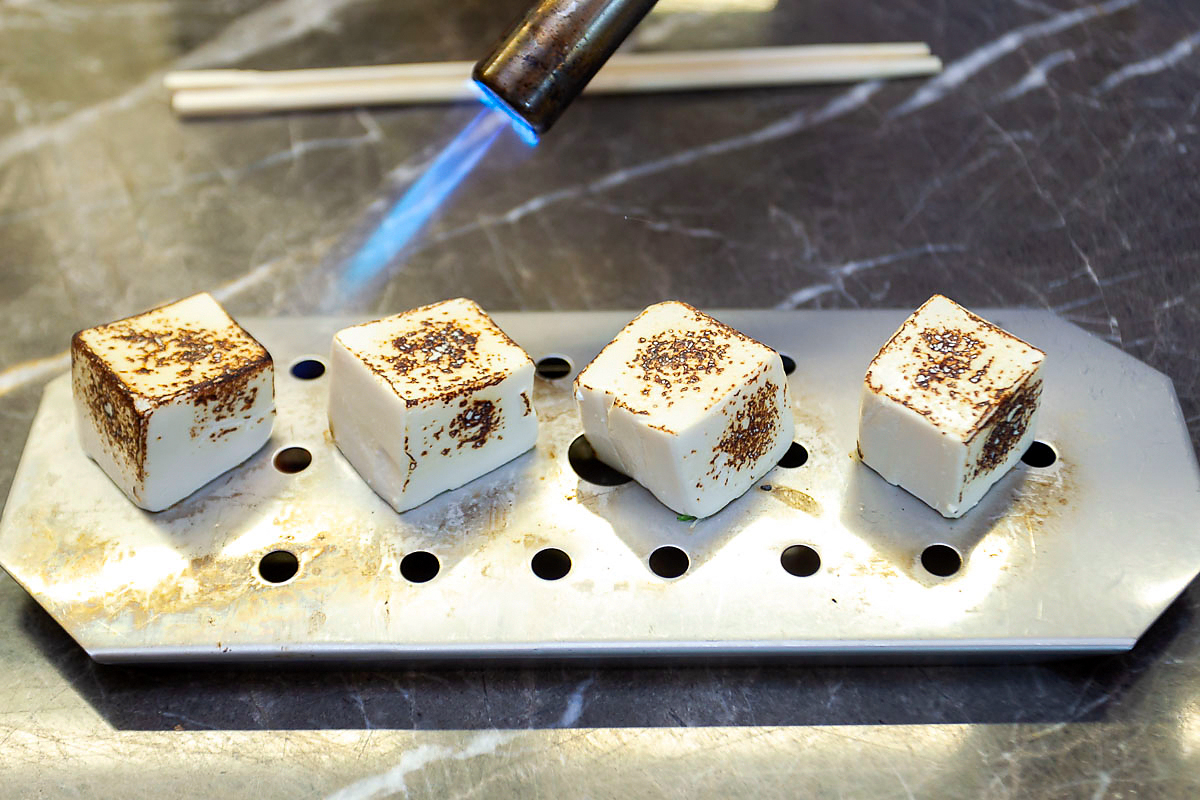 Сыр тофу с говяжьей вырезкой от шеф-повара бара Oriental Cocktail - фотография № 3