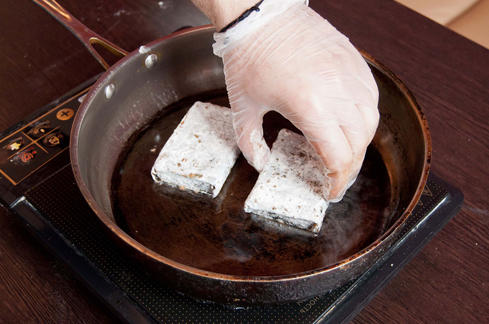 Тофу в водорослях нори с соусом чили от шеф-повара ресторана «Квартира №162» - фотография № 8