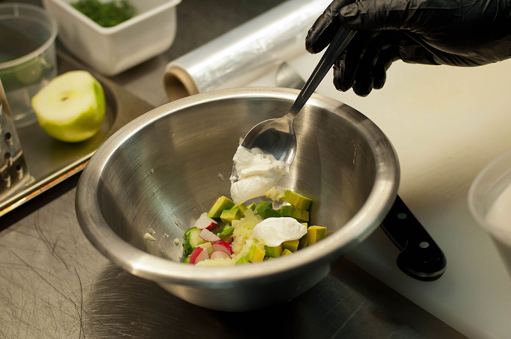 Филе семги гриль со шпинатом и овощами по рецепту бренд-шефа ресторана «Блок» - фотография № 6