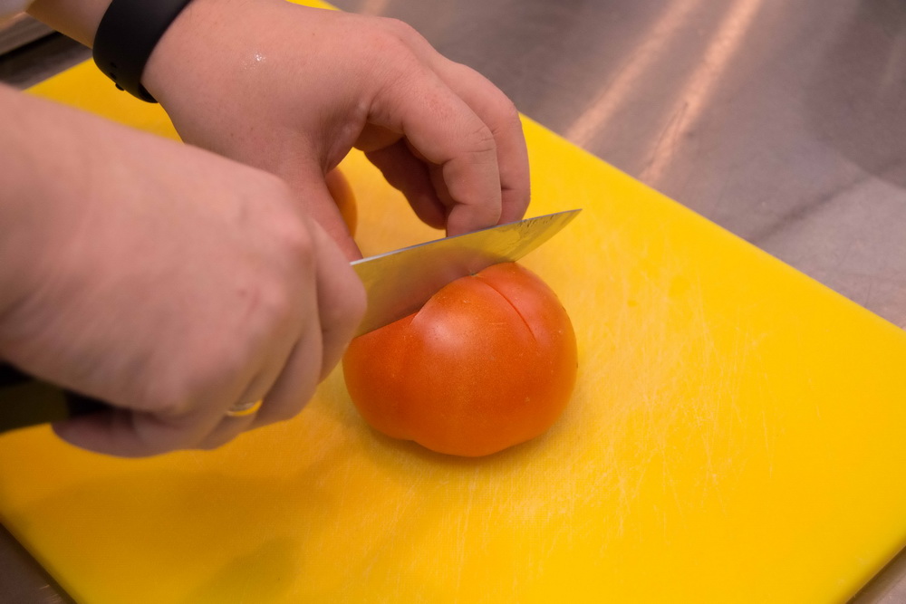 Филе дорадо с помидорами конкассе от шеф-повара ресторана «Симпозиум» - фотография № 6