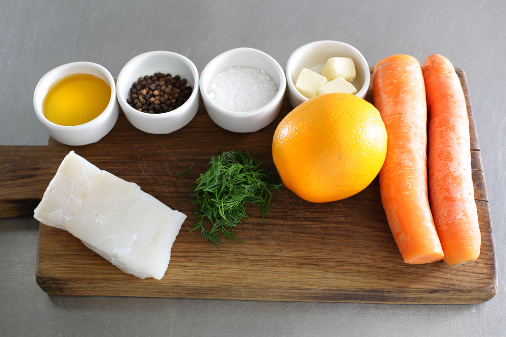 Медовая треска с прутьями из запеченной моркови и морковным пюре от шеф-повара ресторана северной кухни BJORN - фотография № 2