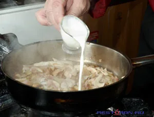 Добавляем сливки