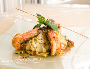 Гамбас с тальятелли от повара ресторана новой итальянской кухни "Полента" - фотография № 13