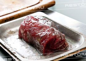Говядина, фаршированная крабовым мясом, от шеф-повара Алексея Золотарева - фотография № 5