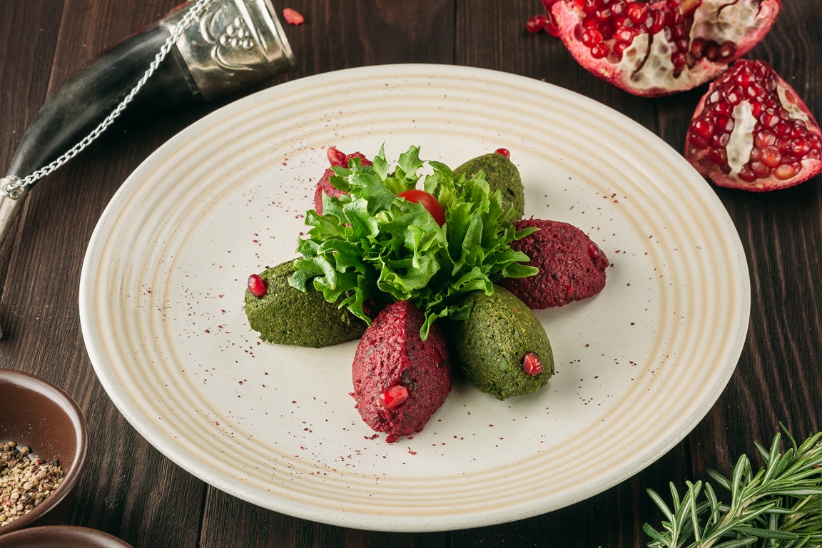 Пхали ресторан меню. Грузинская кухня ассорти пхали. Пхали Бадриджани. Грузинская столовая пхали.