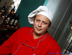 Шеф-повар ресторана Сардина Марио Белла