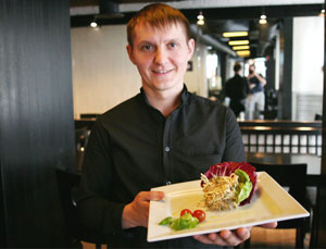 Салат из сельдерея с курицей от шеф-повара ресторана Александра Астахова - фотография № 1