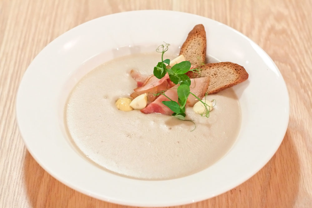Каштановый крем-суп с беконом из кафе «Щислива» - фотография № 15