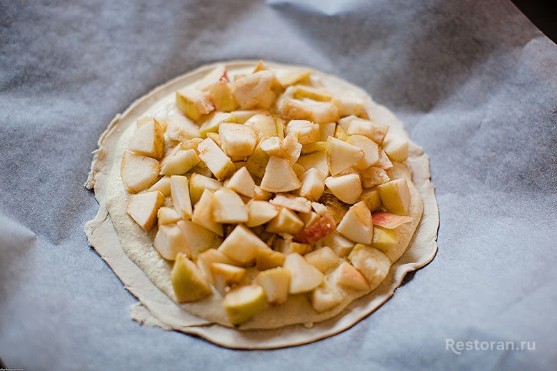 Яблочные пироги с заварным кремом - фотография № 8