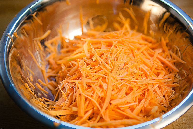 Салат из моркови и сельдерея с эстрагоном - фотография № 2