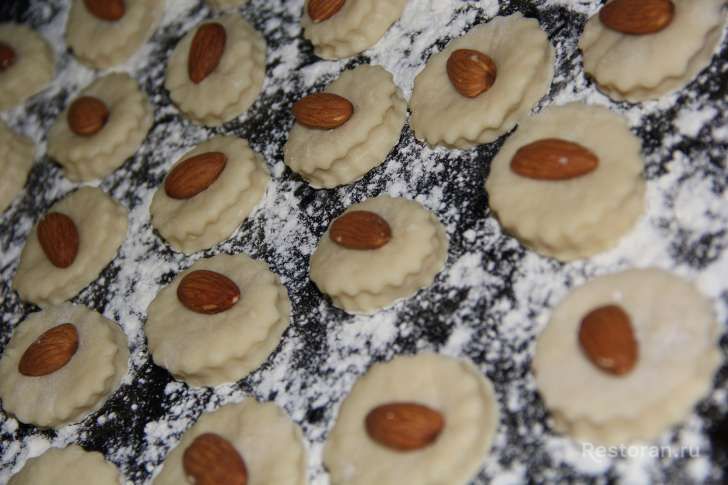 Печенье на кефире с миндалём - фотография № 6