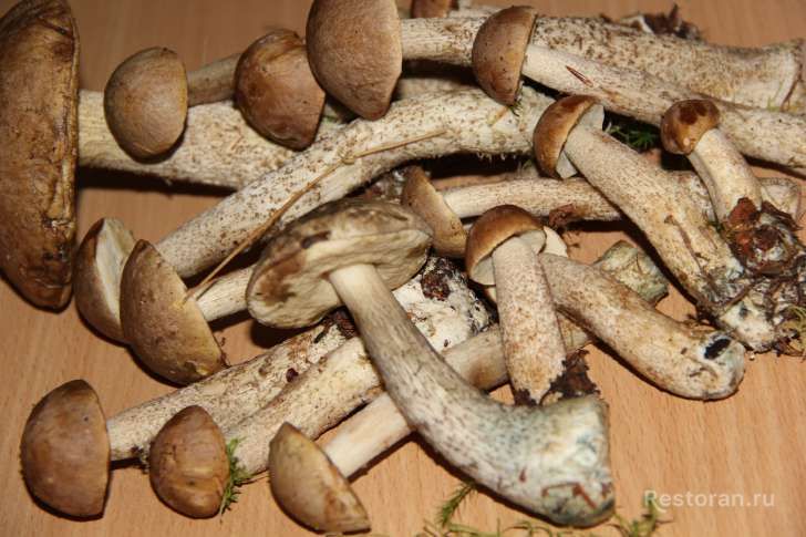 Жаренный картофель с лесными грибами "по деревенски" - фотография № 1