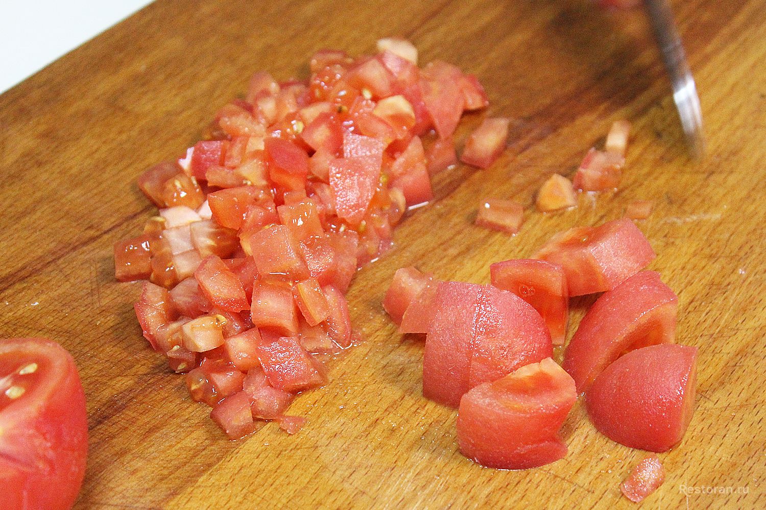 Запеченное филе судака с помидорами, оливками и сулугуни от шеф-повара ресторана «Пироги Вино и Гусь» - фотография № 3