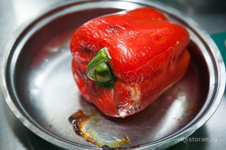 Каре ягненка с овощным гратеном и запеченной свеклой от ресторана James Cook - фотография № 6