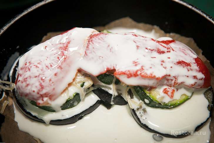 Каре ягненка с овощным гратеном и запеченной свеклой от ресторана James Cook - фотография № 29