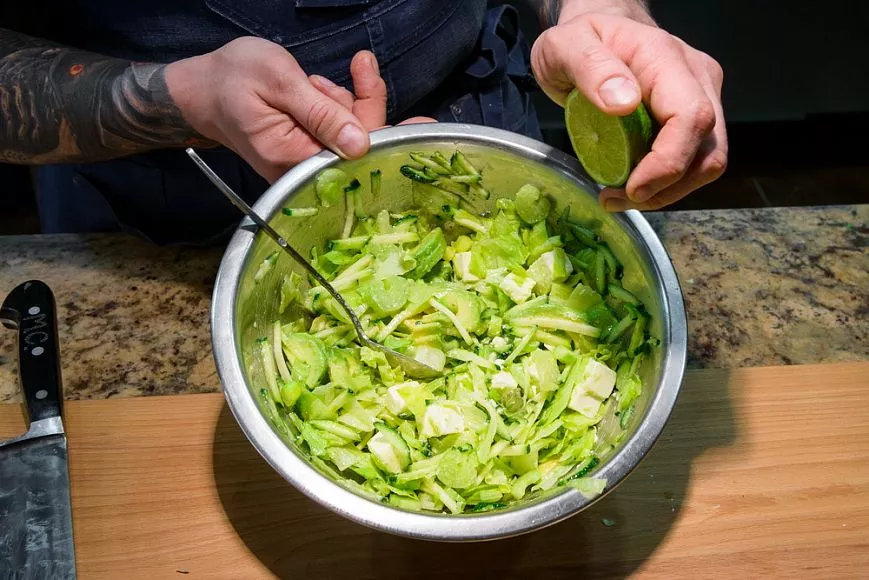 Зелёный салат от шеф-повара ресторана «Real Food ГРИЛЬ»