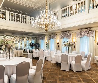 бронировать по телефону